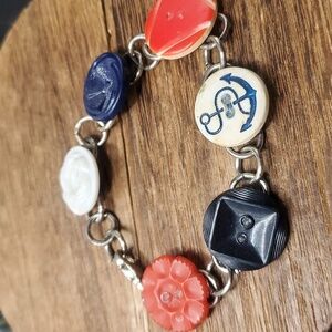 B3226 authentic vintage collectible sailors sweetheart bracelet